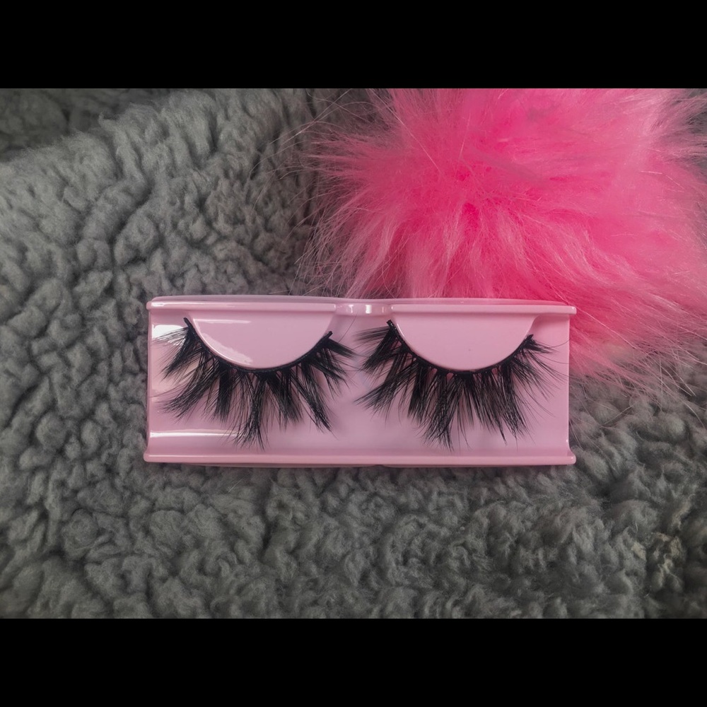 Mink Lashes In Style “Missy” ❤️